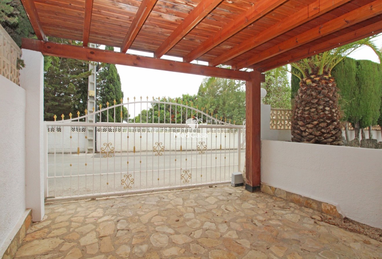 Resale - Villa -
Moraira - Cometa