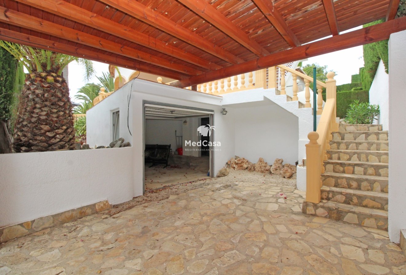 Resale - Villa -
Moraira - Cometa