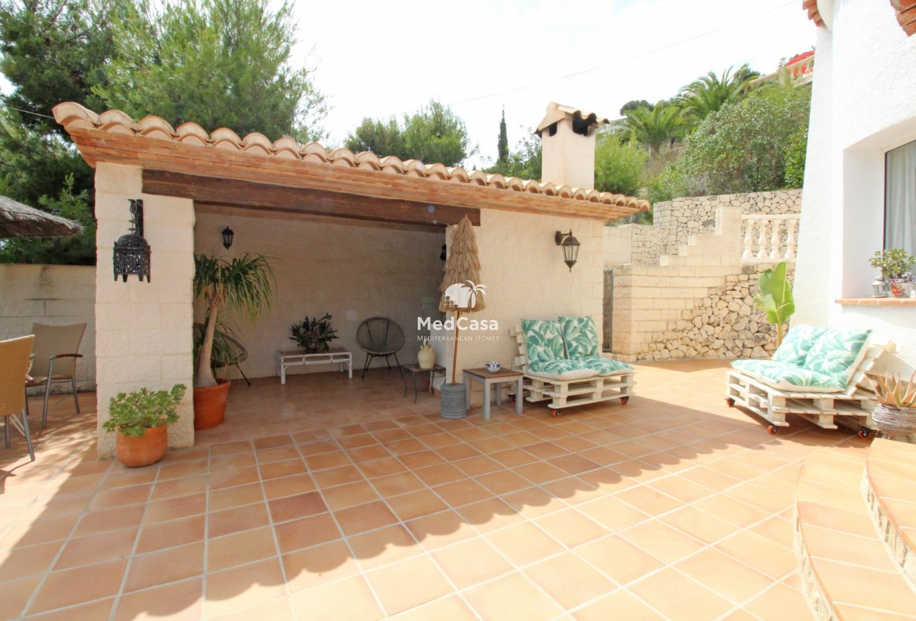 Resale - Villa -
Benissa - Montemar