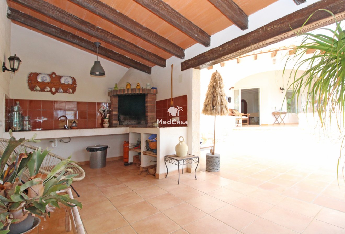 Resale - Villa -
Benissa - Montemar