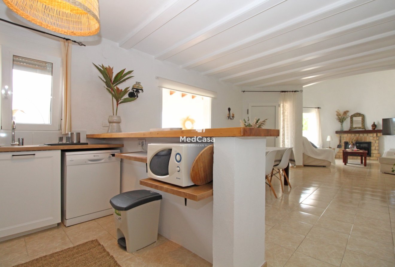 Resale - Villa -
Benissa - Montemar