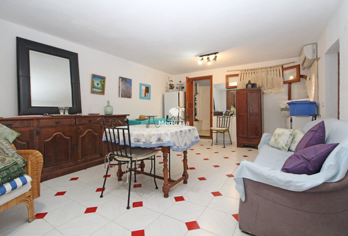 Resale - Villa -
Benissa - Montemar