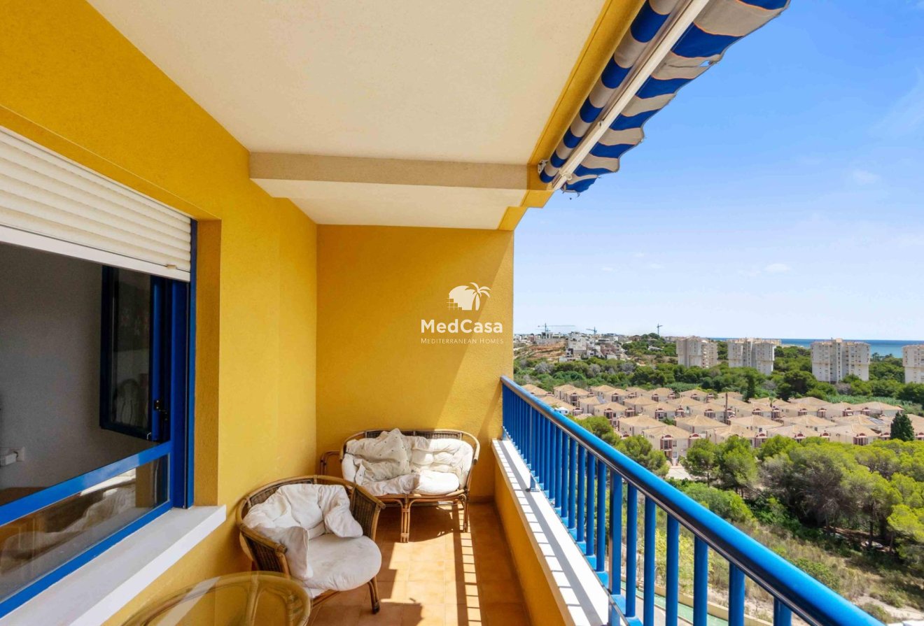 Resale - Apartment -
Orihuela Costa - Campoamor