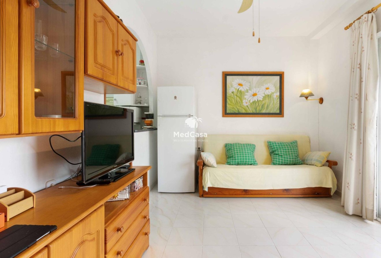 Resale - Apartment -
Orihuela Costa - Las Filipinas