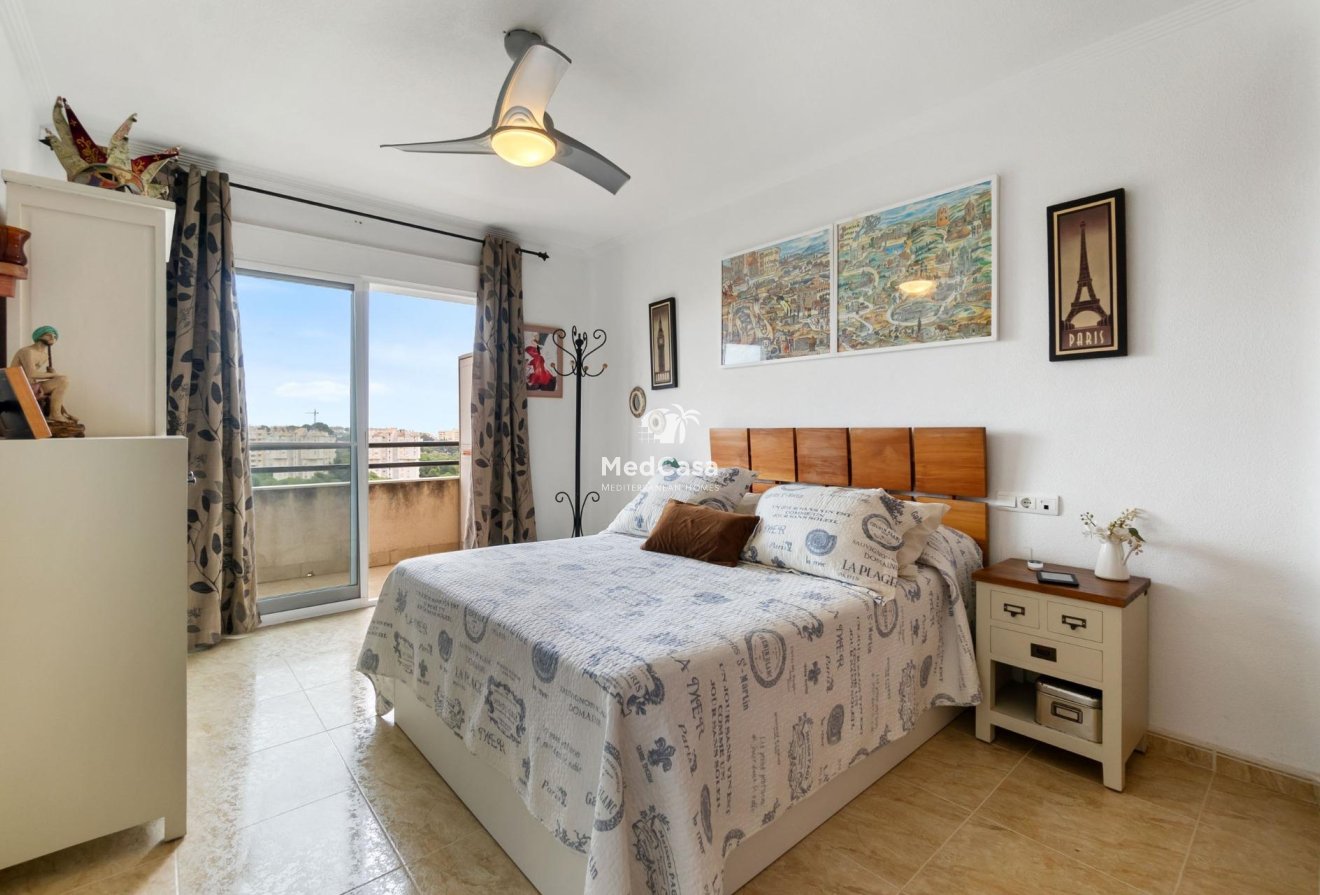 Segunda mano - Apartamento -
Orihuela Costa - Campoamor