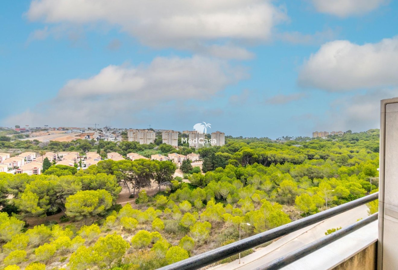 Resale - Apartment -
Orihuela Costa - Campoamor