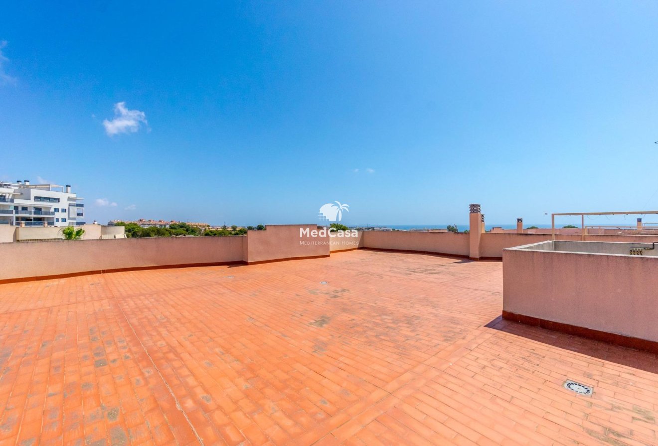 Resale - Apartment -
Orihuela Costa - Campoamor