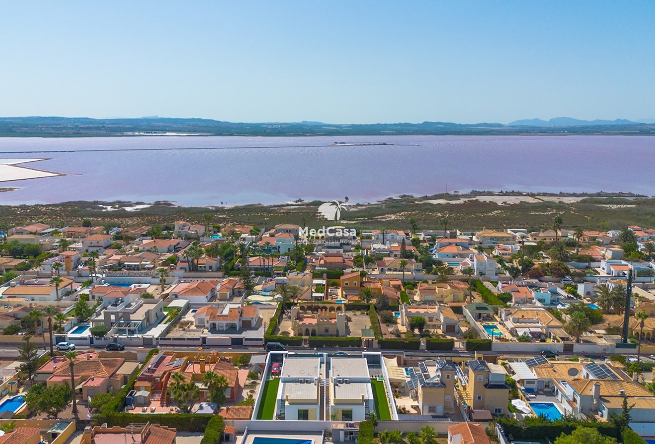 Obra nueva - Villa -
Torrevieja - La Torreta