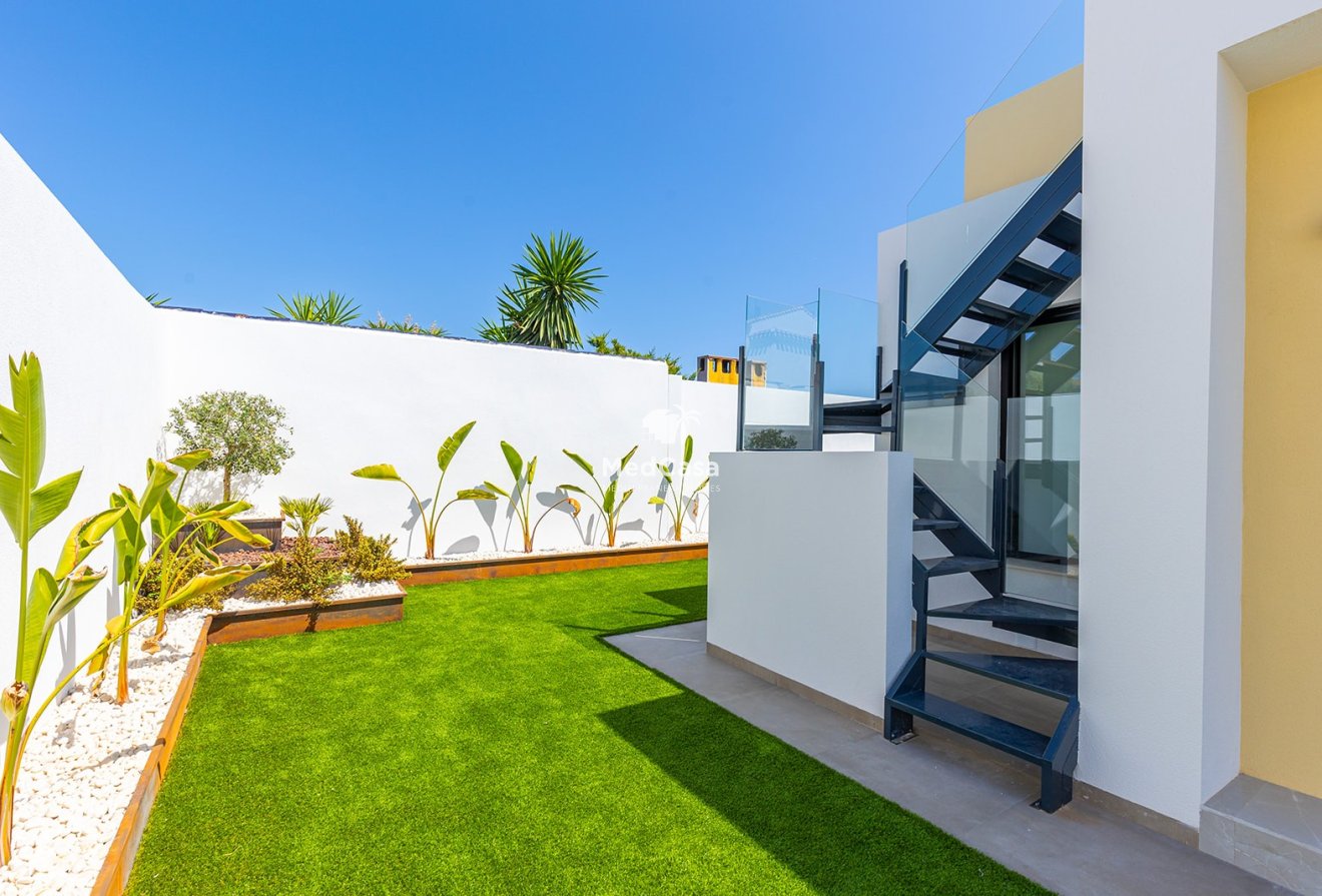 Obra nueva - Villa -
Torrevieja - La Torreta