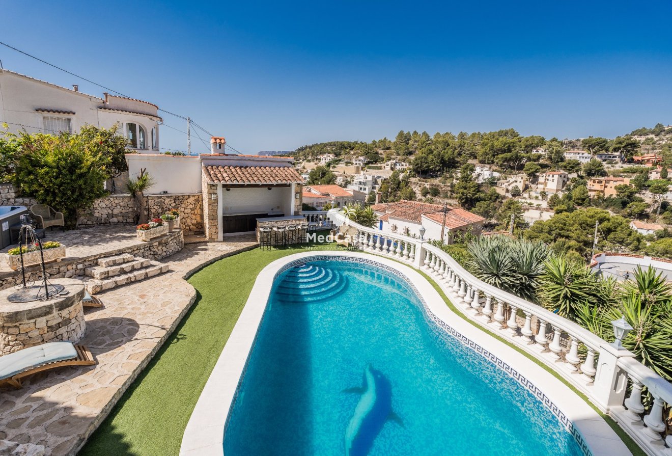 Resale - Villa -
Benissa - Montemar