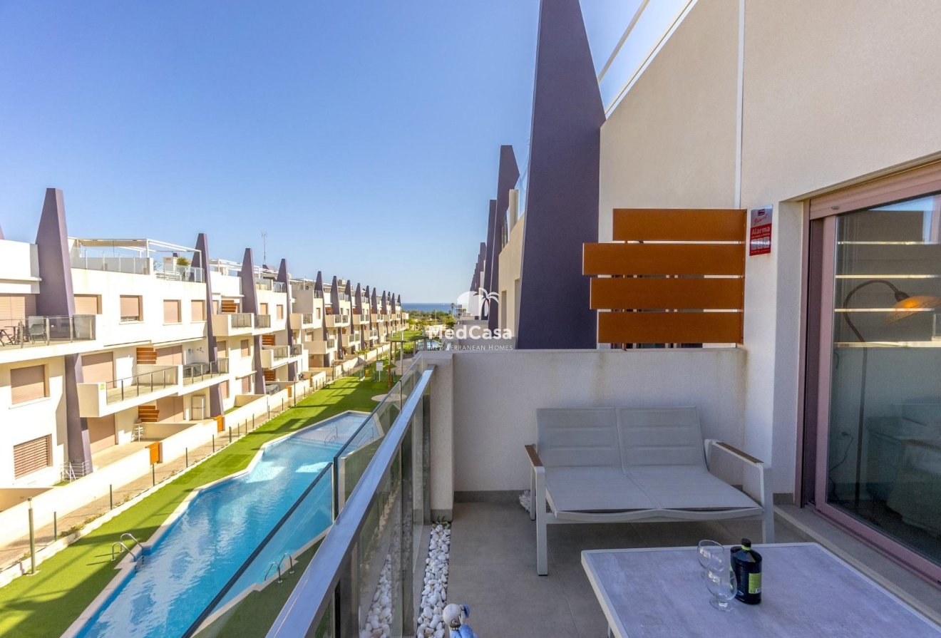 Resale - Apartment -
Pilar de la Horadada - Mil Palmeras