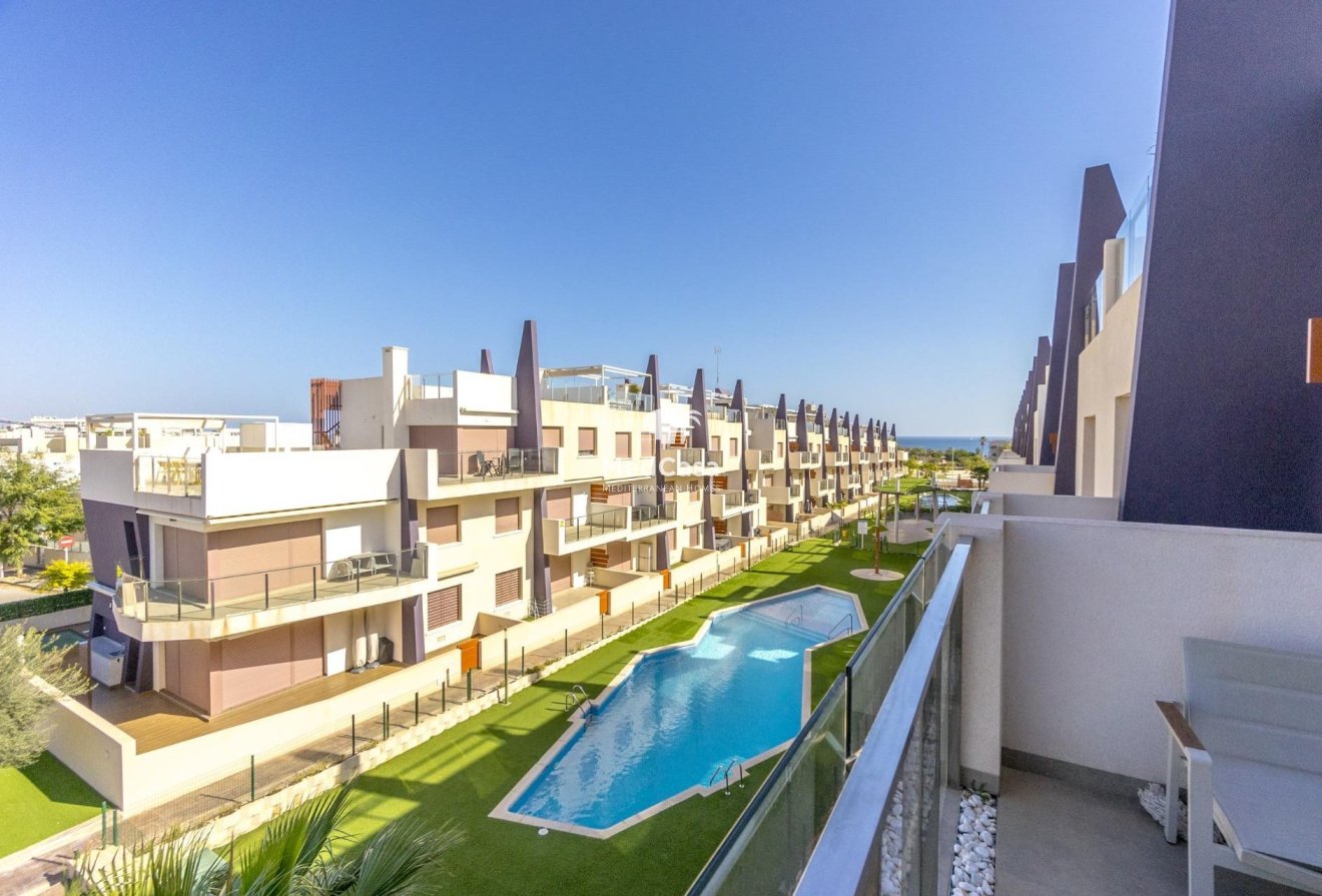 Resale - Apartment -
Pilar de la Horadada - Mil Palmeras