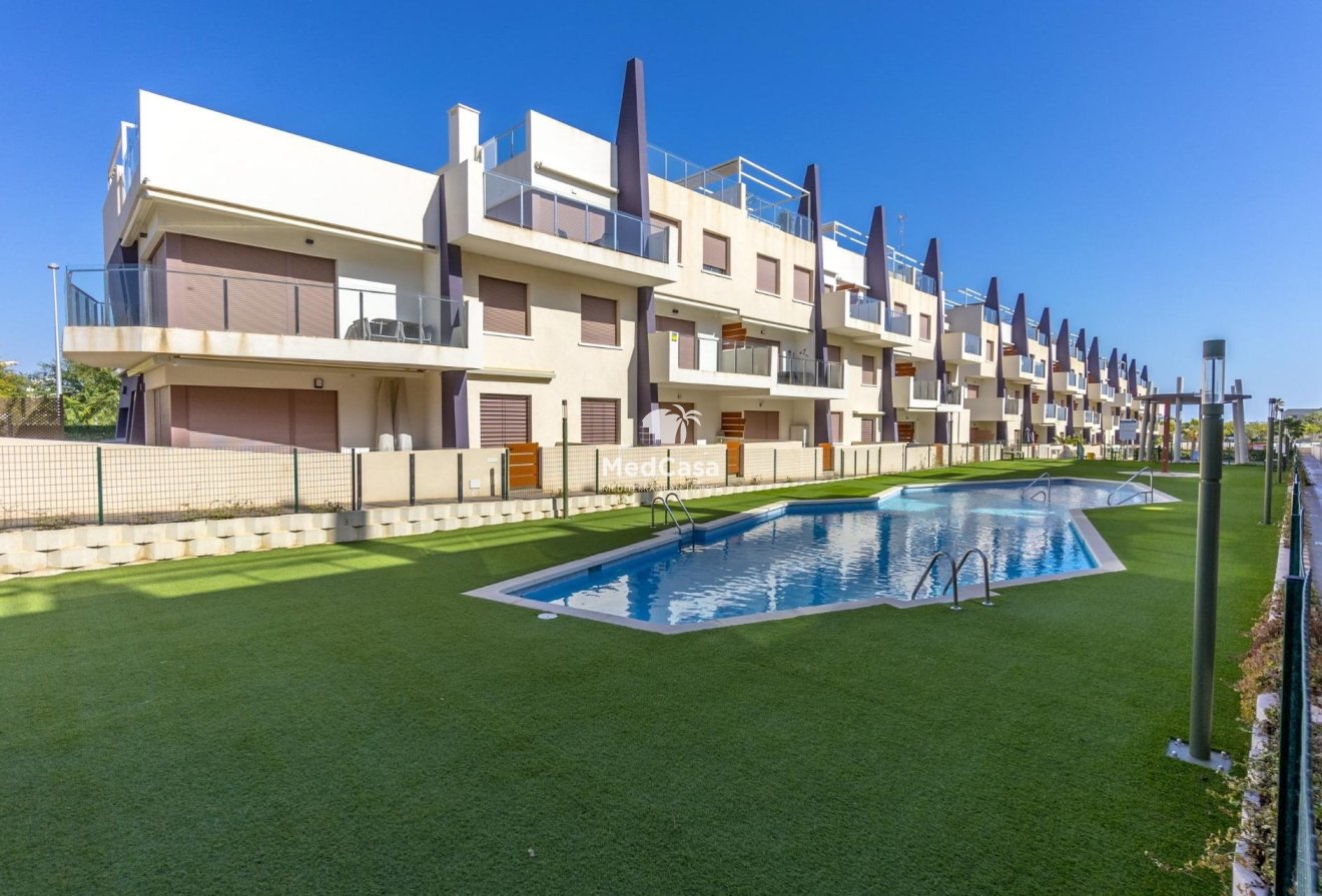 Resale - Apartment -
Pilar de la Horadada - Mil Palmeras