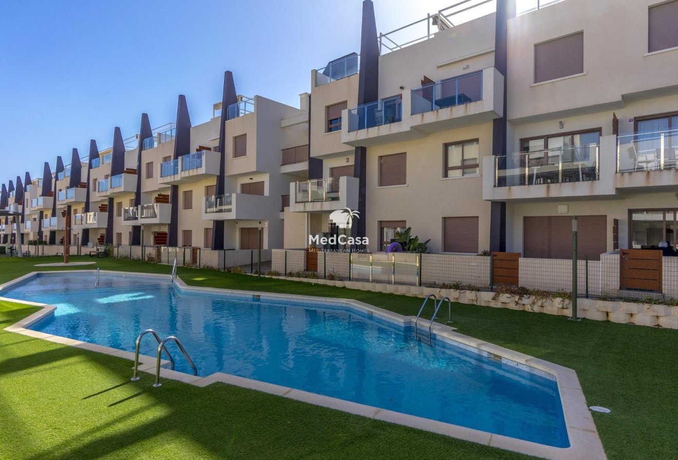 Resale - Apartment -
Pilar de la Horadada - Mil Palmeras