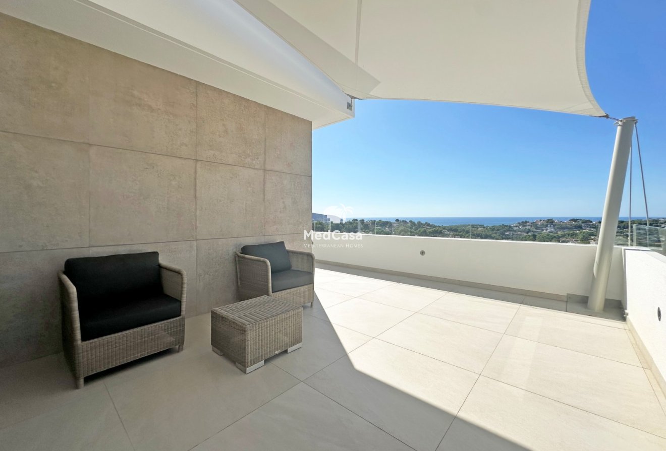 Resale - Villa -
Moraira - Benimeit