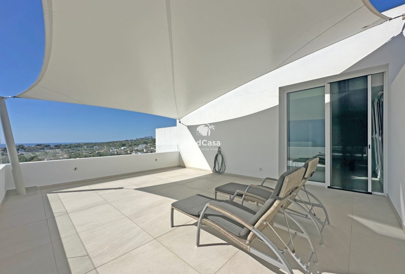 Resale - Villa -
Moraira - Benimeit