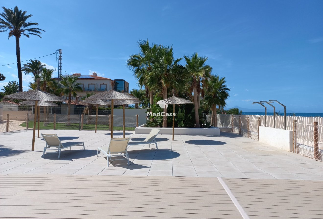 Obra nueva - Apartamento planta baja -
Denia