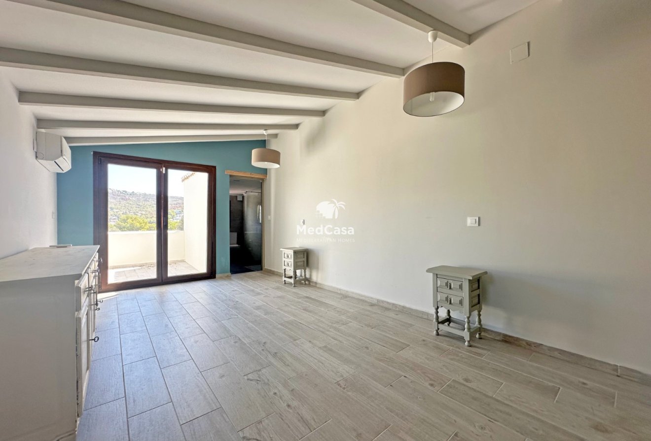 Resale - Villa -
Moraira - Sabatera