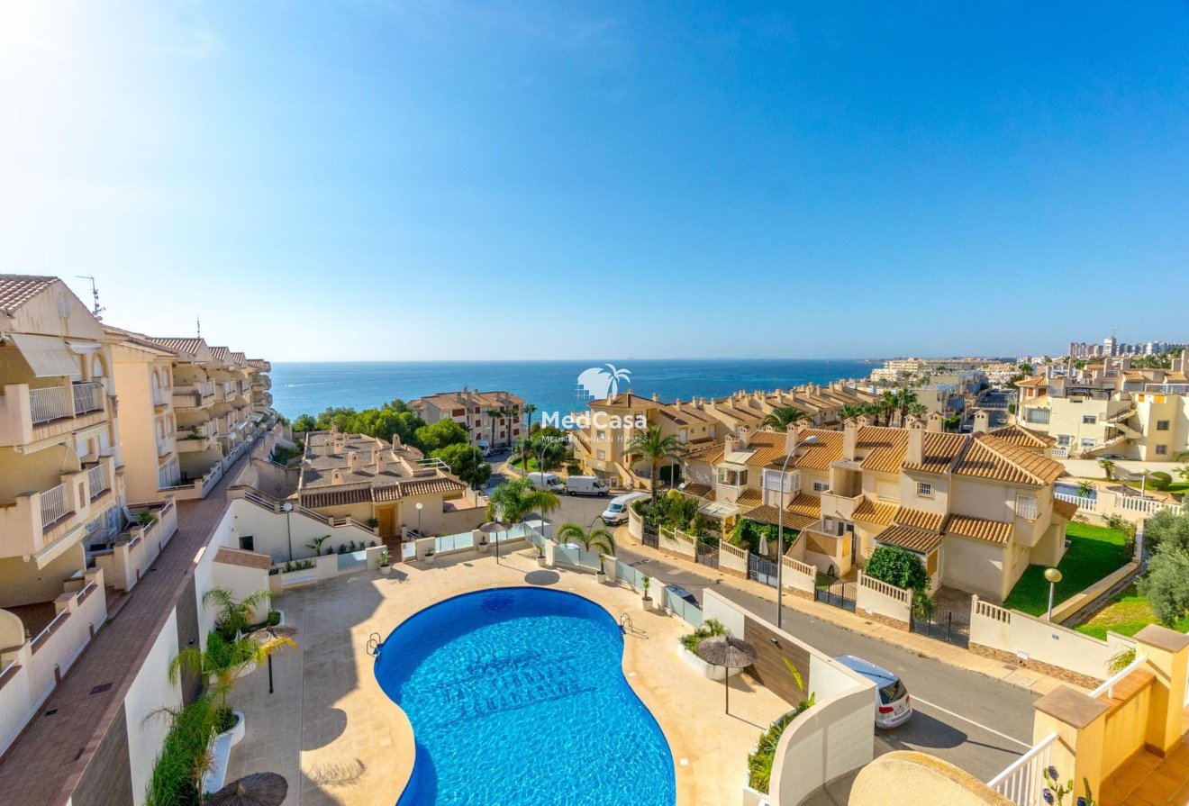 Resale - Apartment -
Orihuela Costa - Campoamor