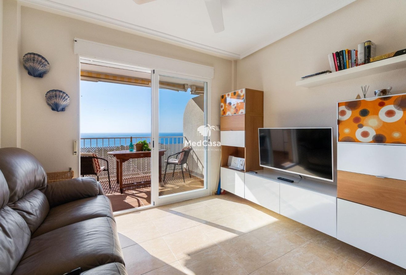 Resale - Apartment -
Orihuela Costa - Campoamor