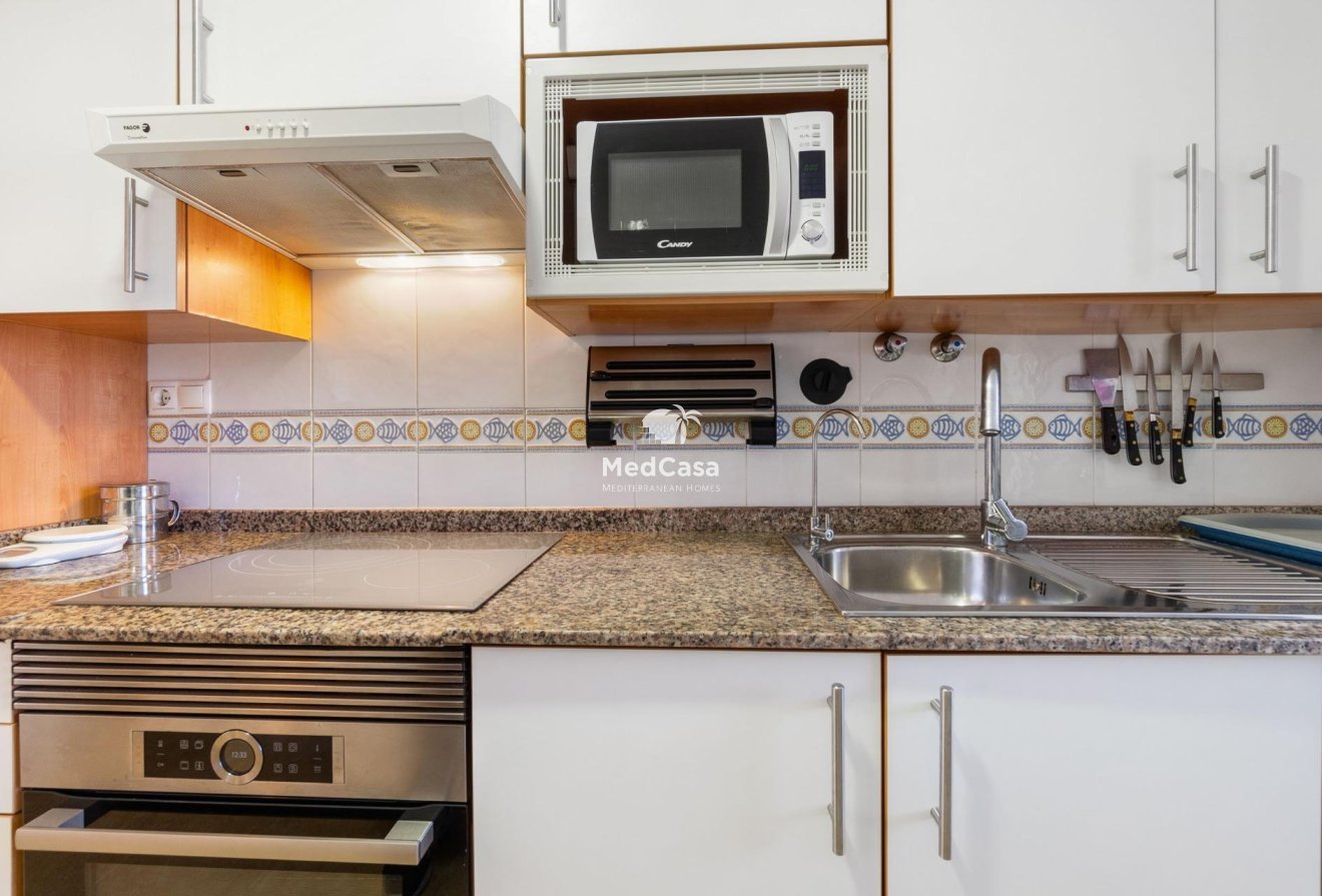 Resale - Apartment -
Orihuela Costa - Campoamor