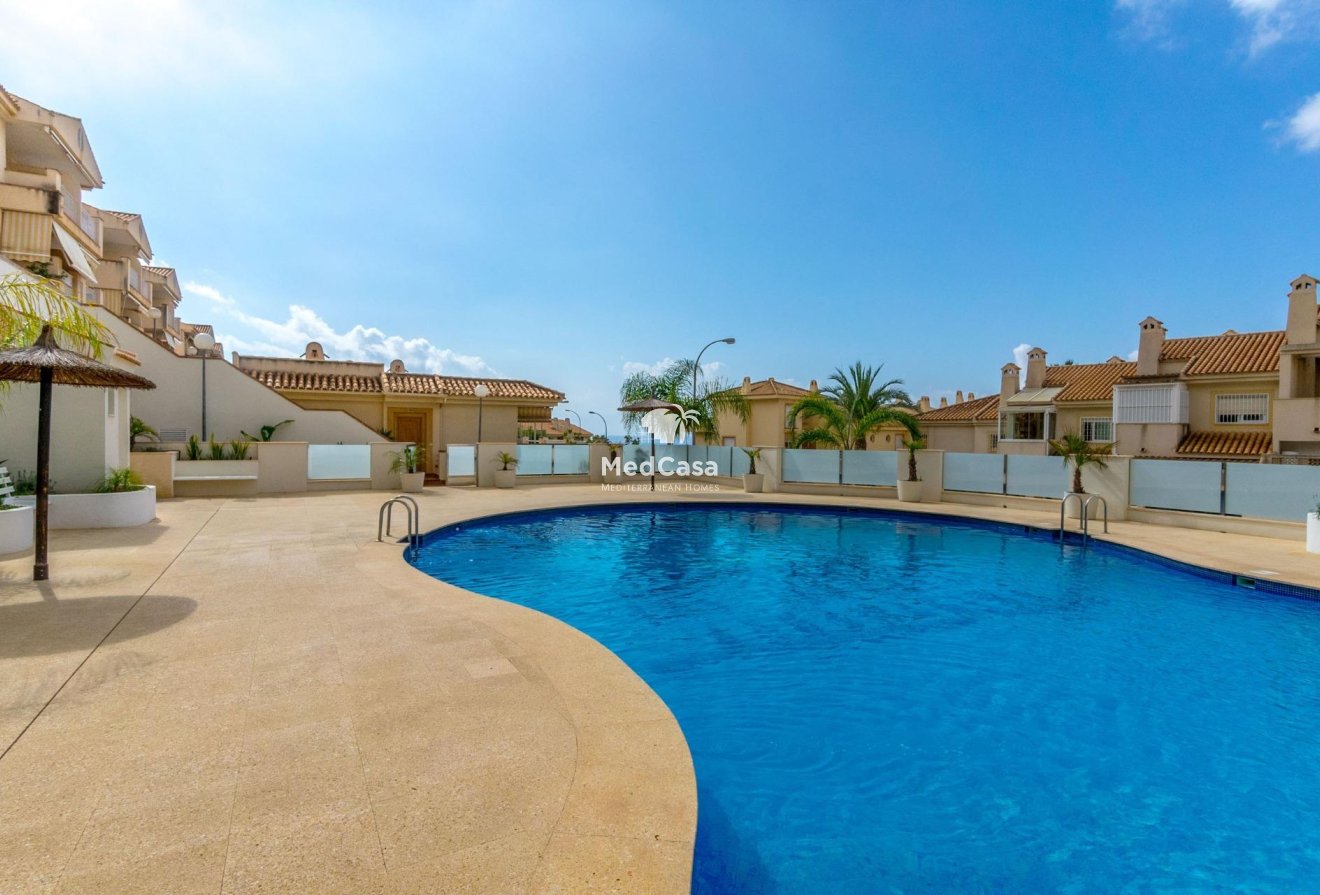 Wiederverkauf - Apartment -
Orihuela Costa - Campoamor