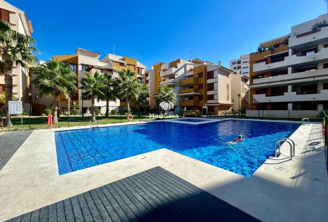 Resale - Apartment -
Torrevieja - Punta prima