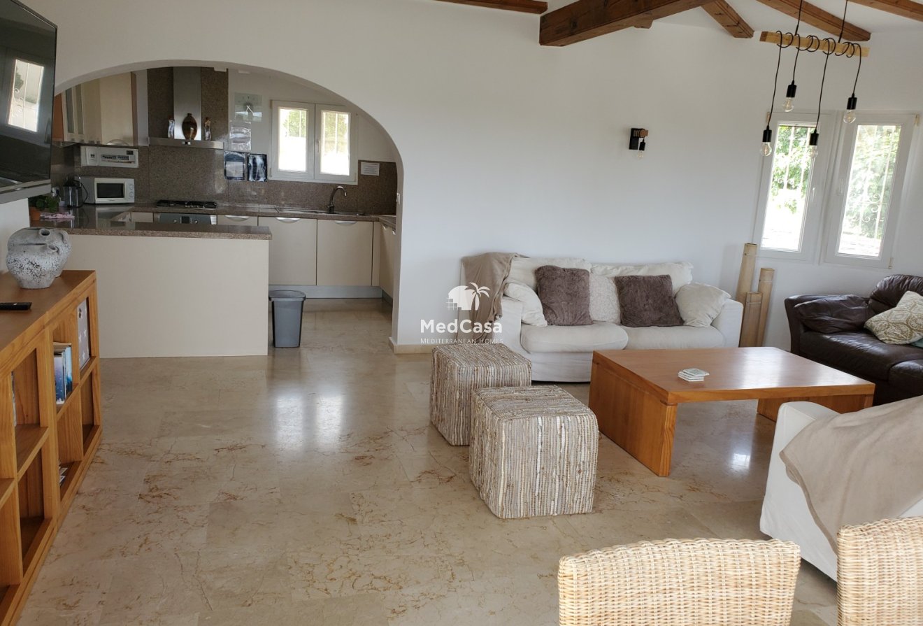 Resale - Villa -
Moraira - El Pinar de L'Advocat