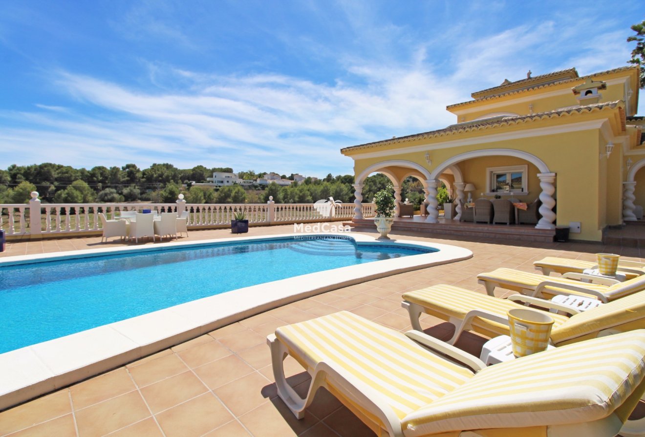 Resale - Villa -
Moraira - Pinar de l'Advocat