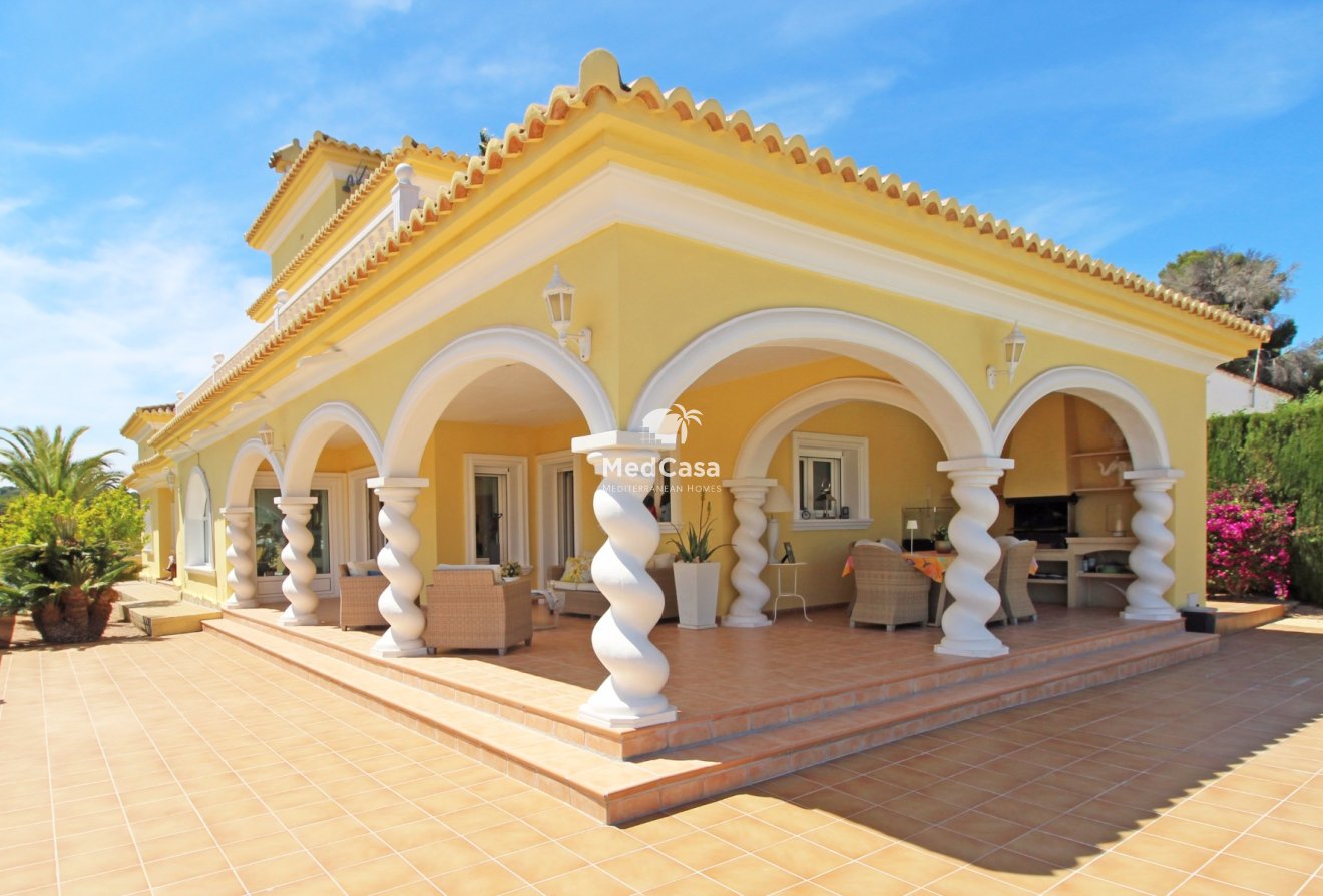 Resale - Villa -
Moraira - Pinar de l'Advocat