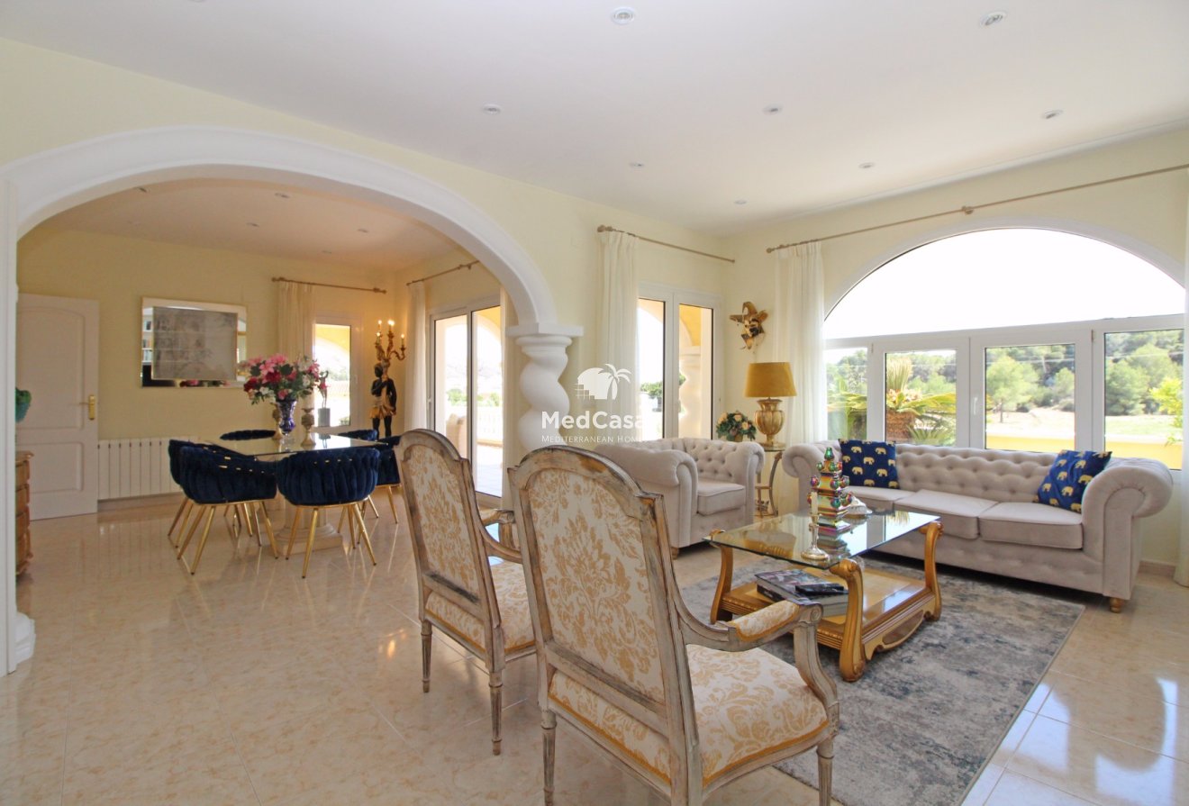 Resale - Villa -
Moraira - Pinar de l'Advocat