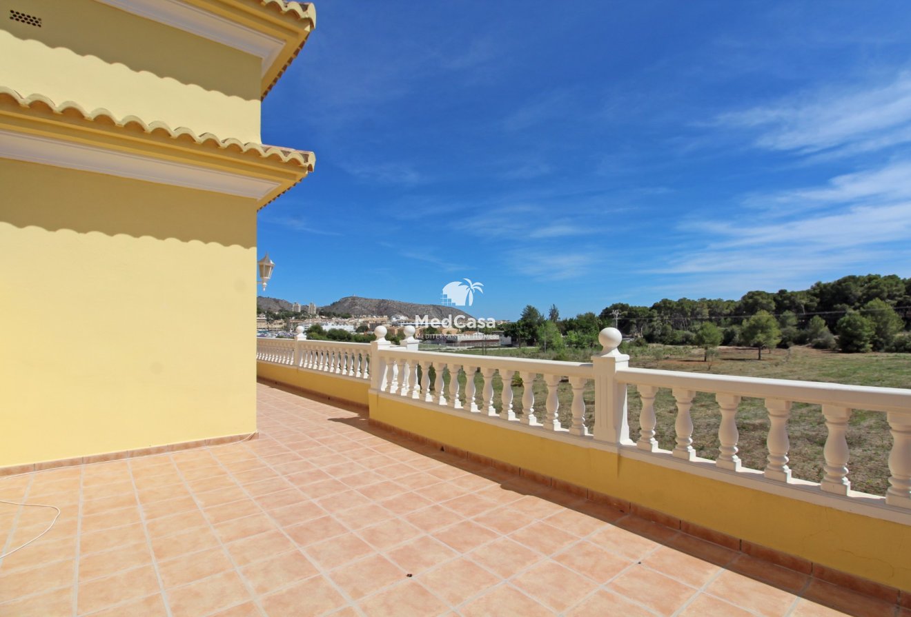 Resale - Villa -
Moraira - Pinar de l'Advocat