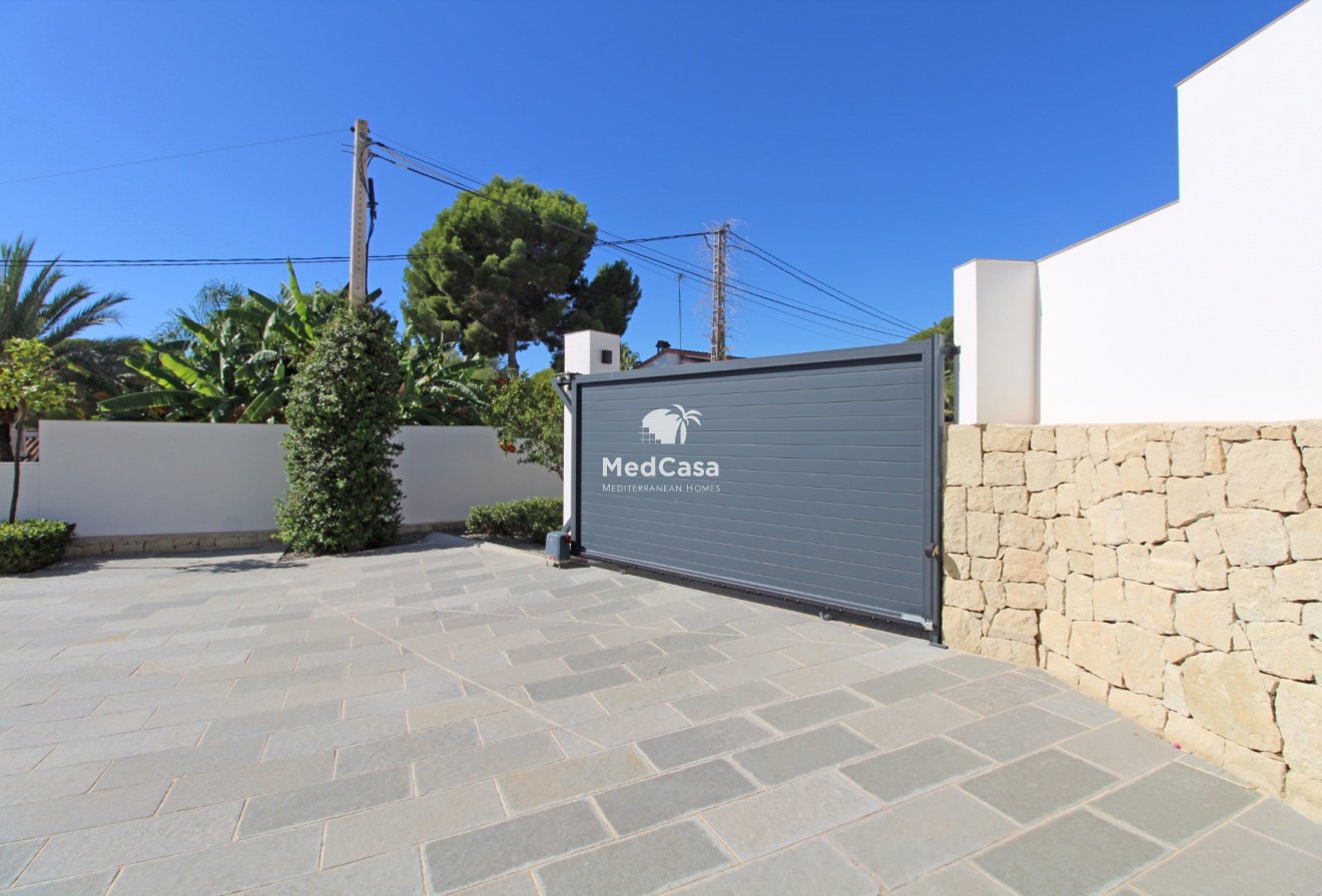 Resale - Villa -
Moraira - Pinar de l'Advocat