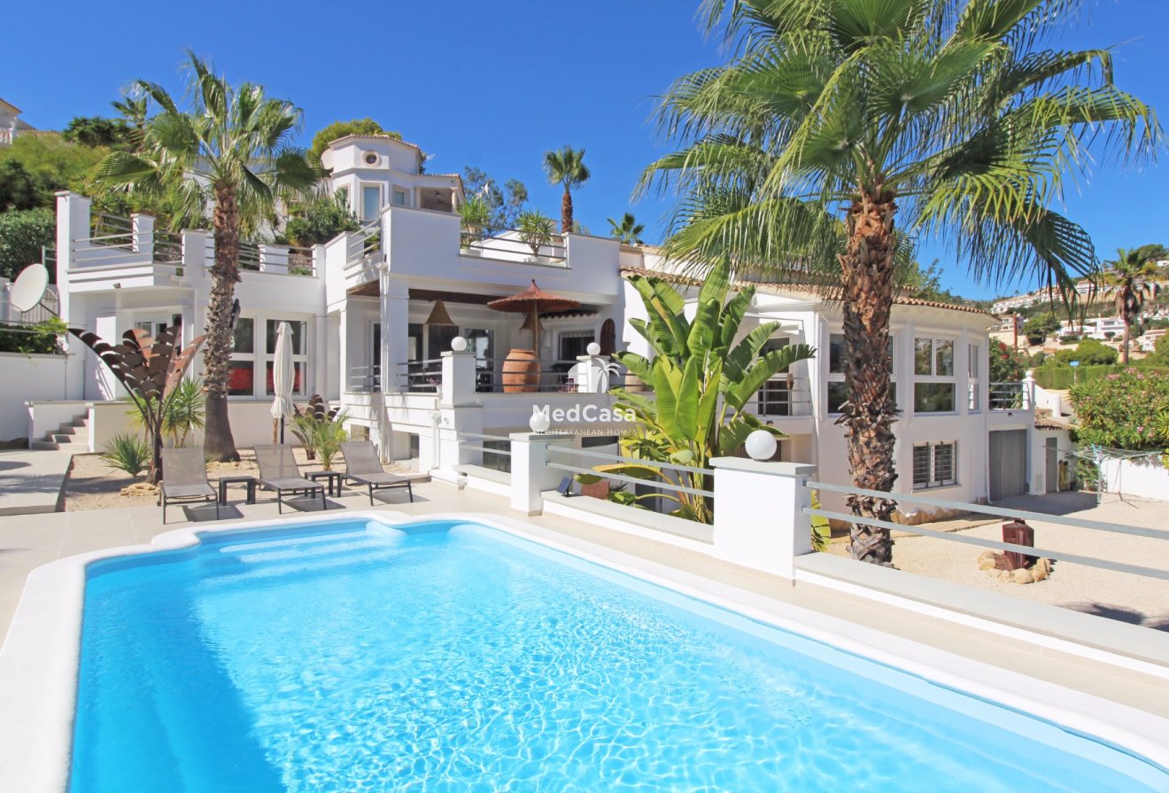 Resale - Villa -
Benissa - Buenavista