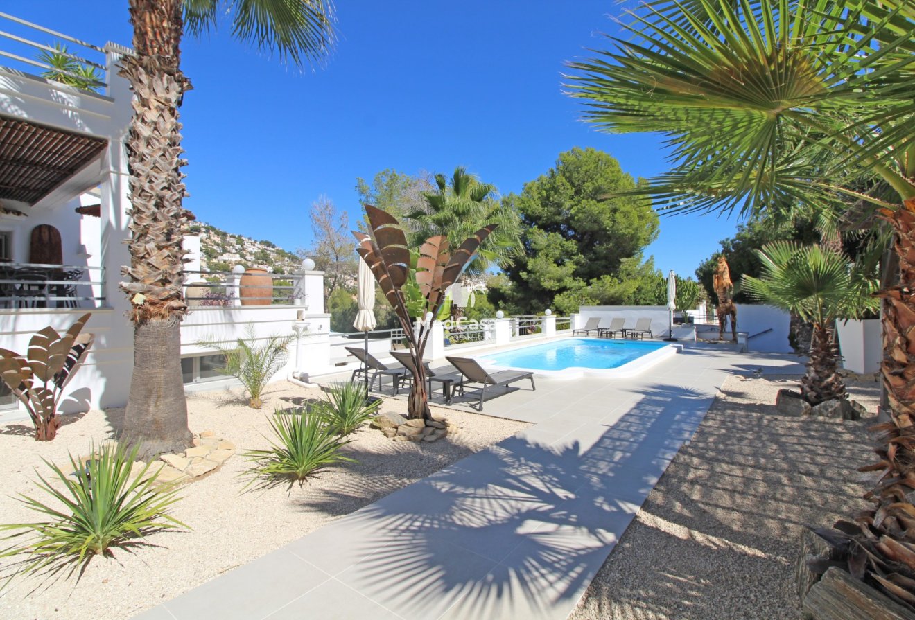 Resale - Villa -
Benissa - Buenavista