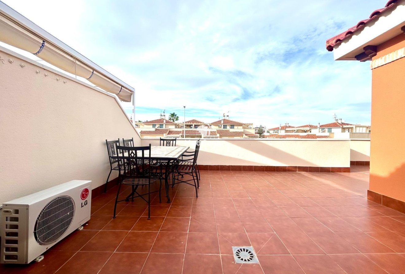 Resale - Penthouse -
Orihuela Costa - La Zenia