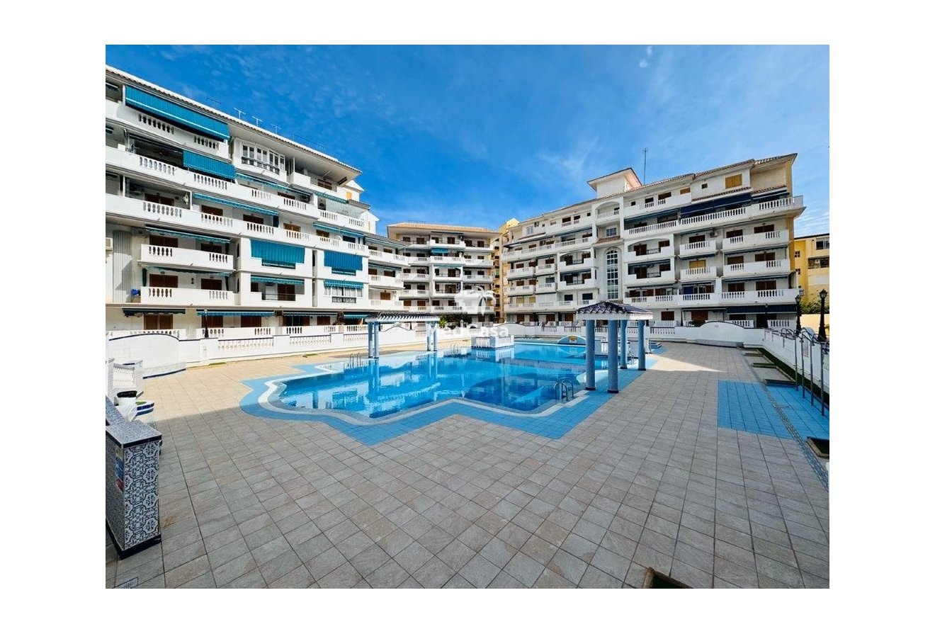 Resale - Apartment -
Torrevieja - La Mata