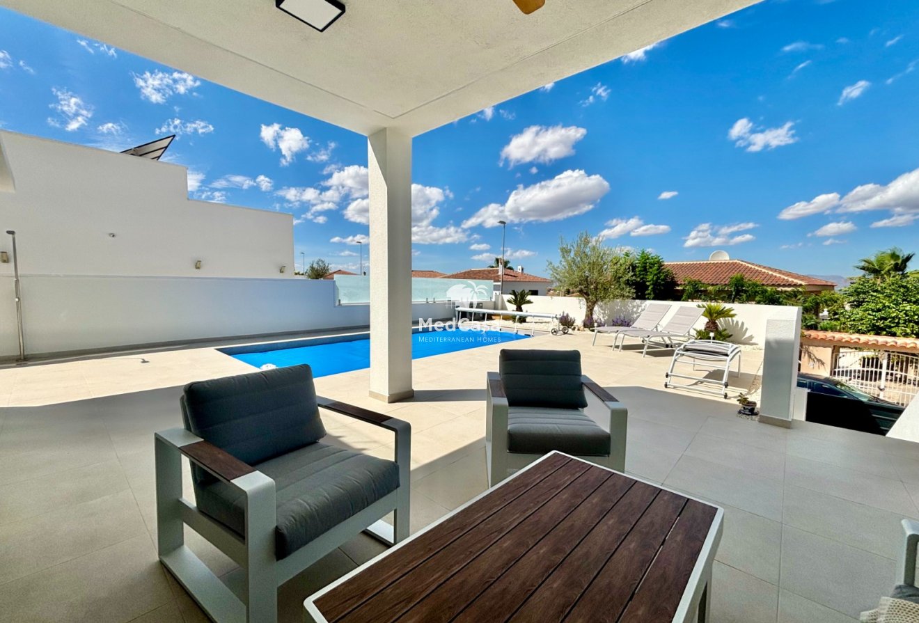 Obra nueva - Villa -
Benijofar