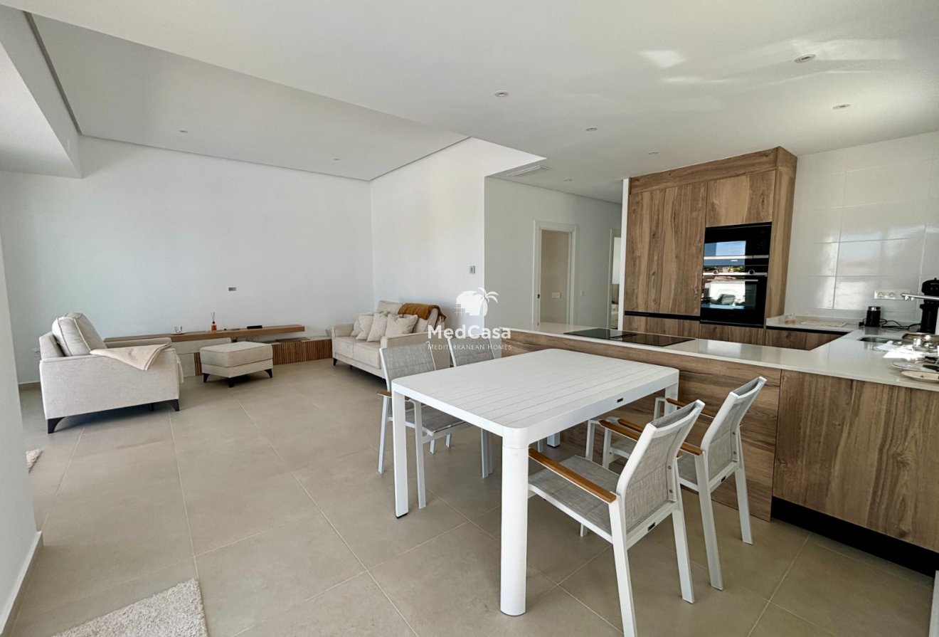 Obra nueva - Villa -
Benijofar