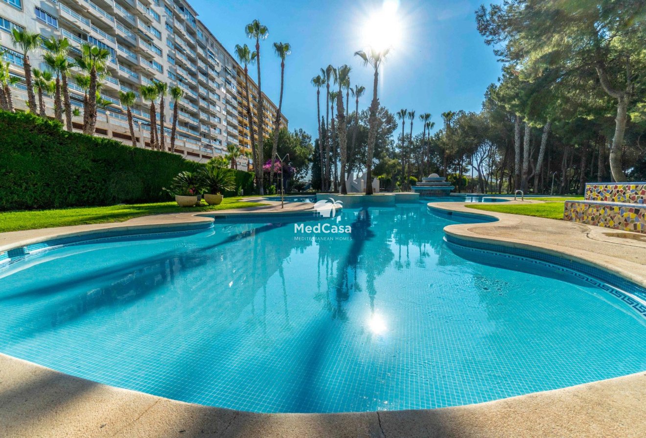 Resale - Apartment -
Orihuela Costa - Altos de Campoamor