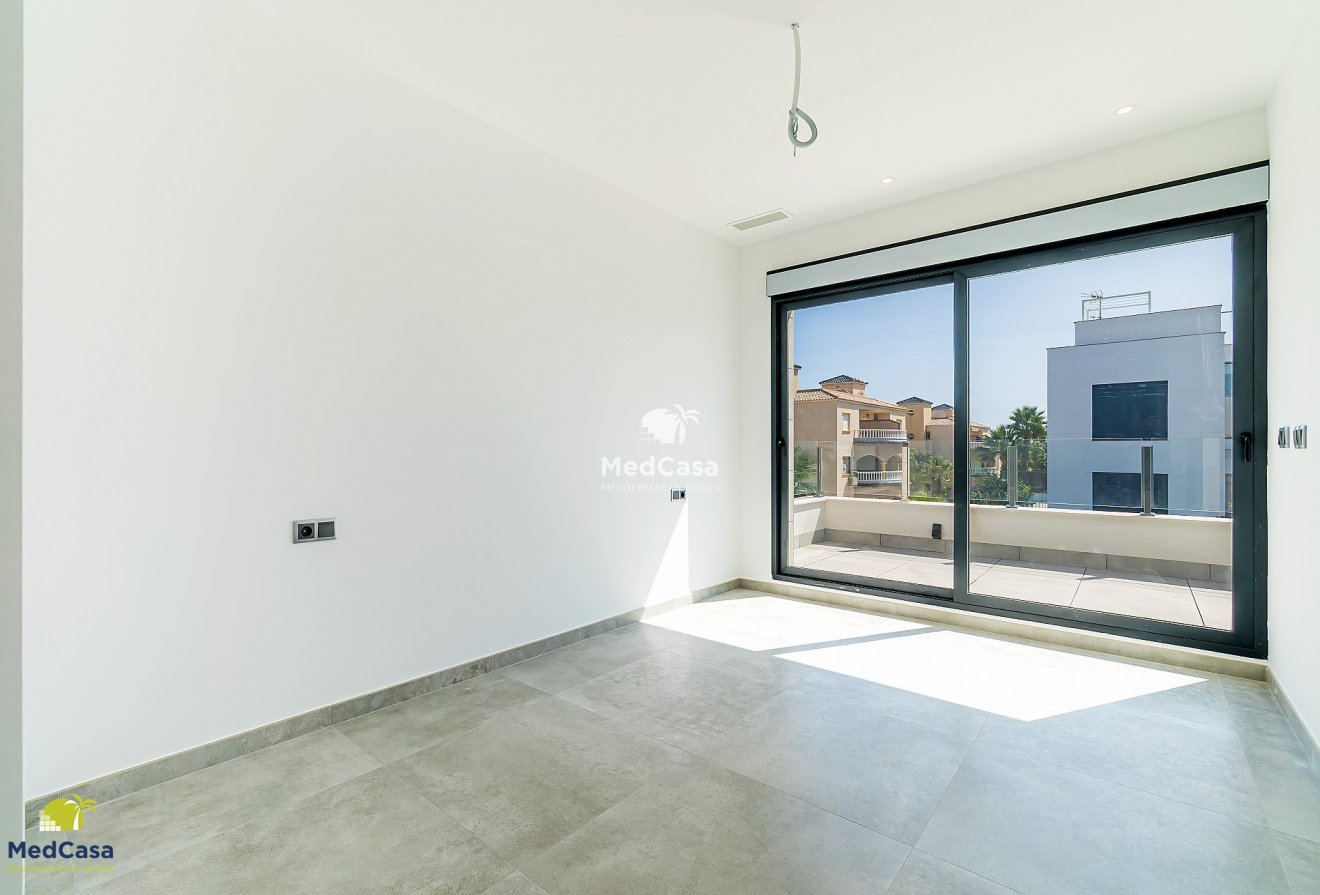 Neubau - Villa -
Orihuela Costa