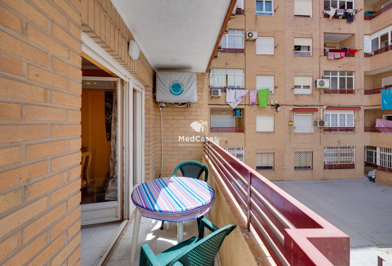 Segunda mano - Apartamento -
Torrevieja - El Molino