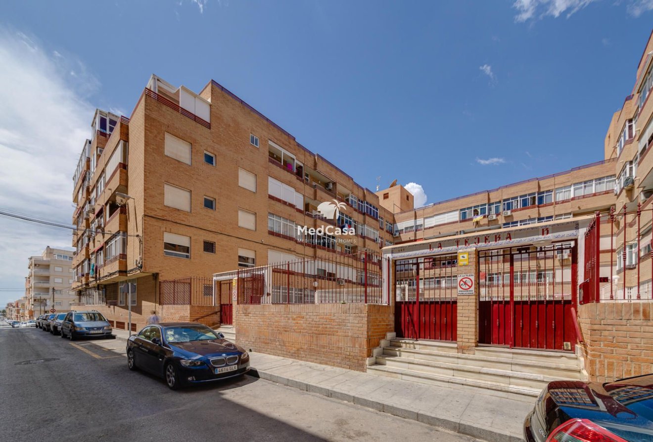 Segunda mano - Apartamento -
Torrevieja - El Molino