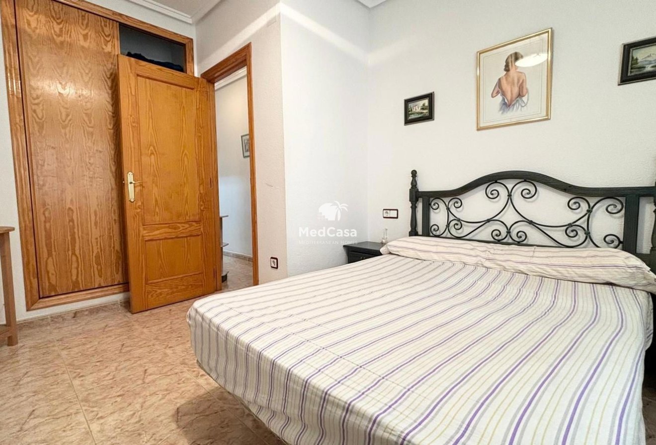 Segunda mano - Apartamento -
Torrevieja - Playa del Cura