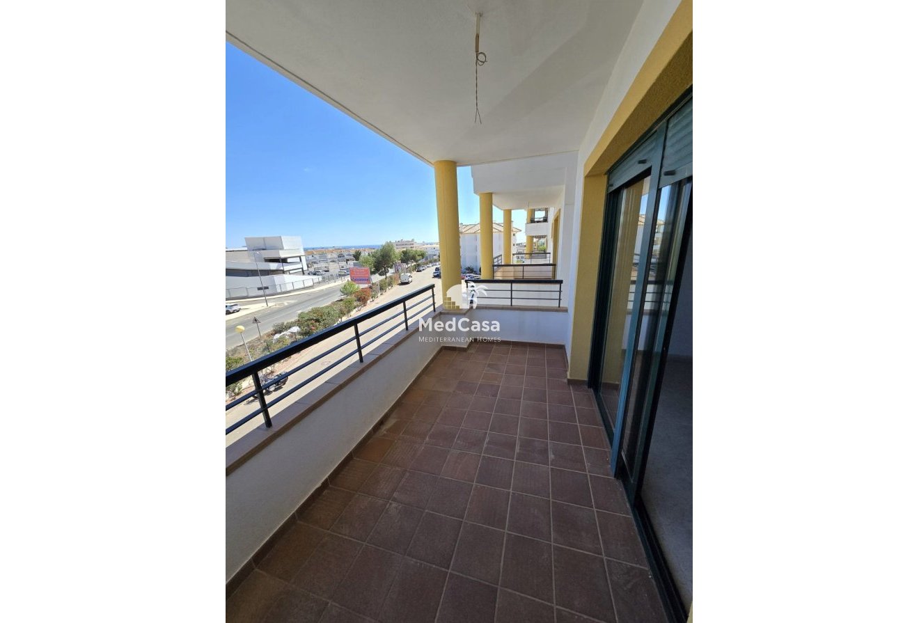 Resale - Apartment -
Orihuela-Costa - Campoamor