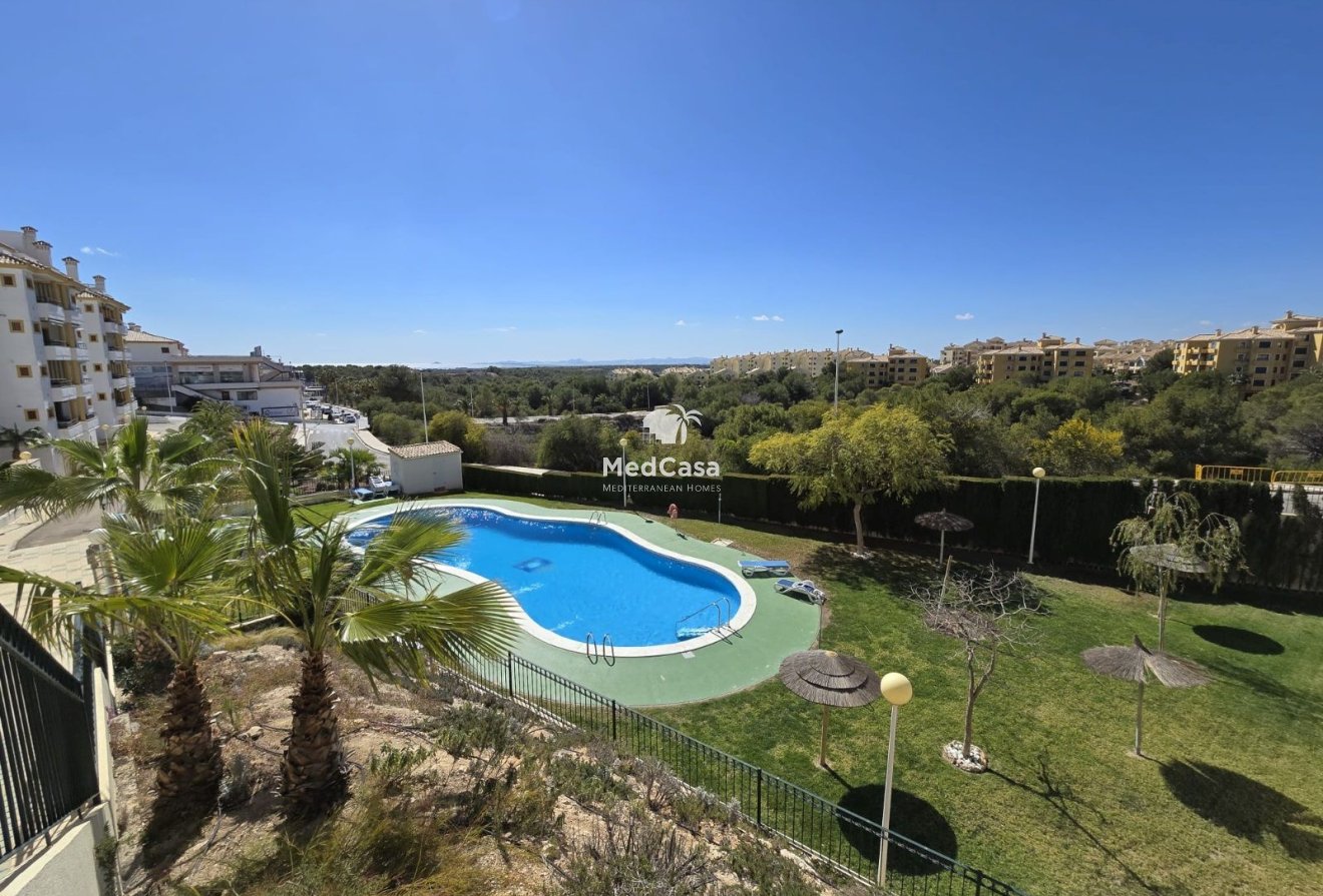 Resale - Apartment -
Orihuela-Costa - Campoamor