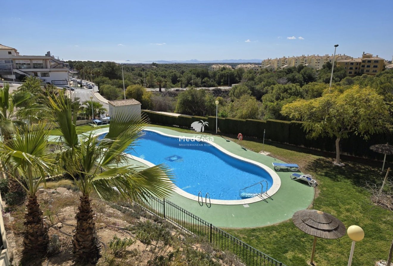 Resale - Apartment -
Orihuela-Costa - Campoamor