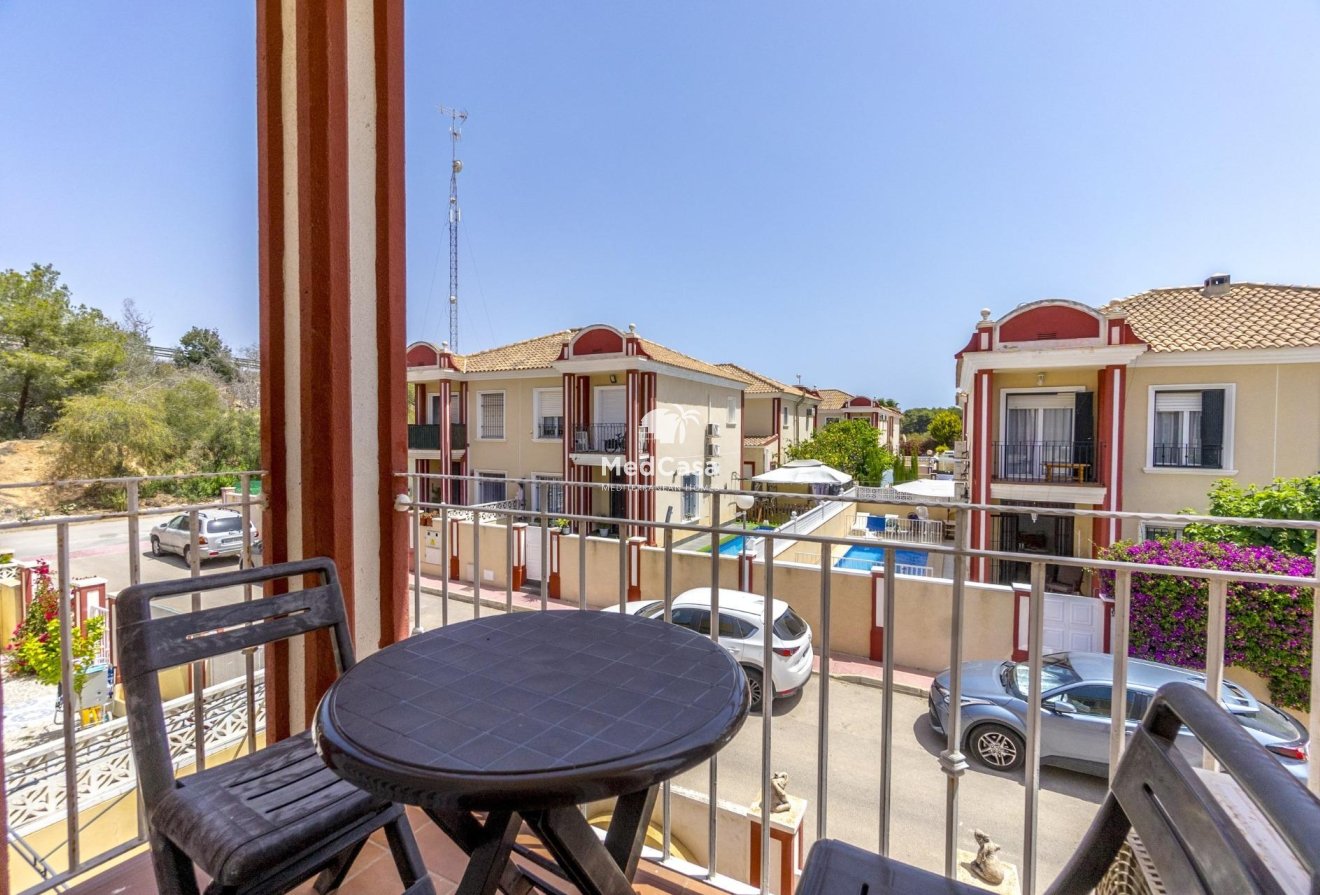 Resale - Townhouse -
Orihuela Costa - Campoamor