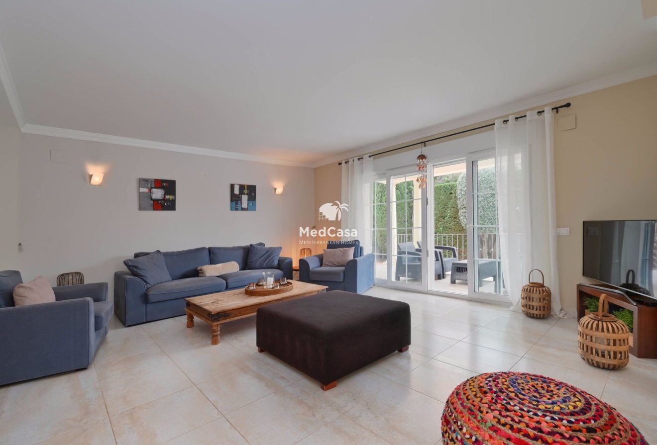 Resale - Villa -
Benissa - Fanadix