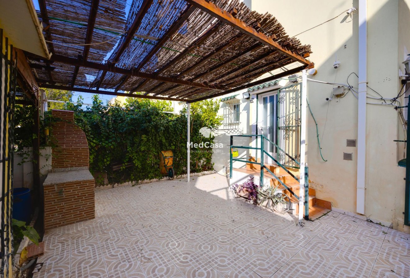 Resale - Townhouse -
Orihuela Costa - Los Altos